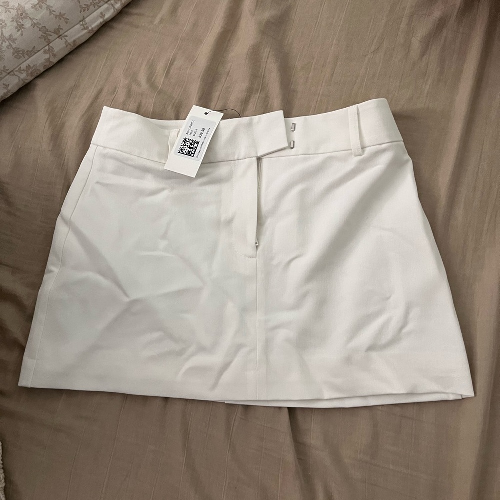 Glassons white tailored mini skirt